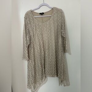 Chic Lace Tunic in Cream‎